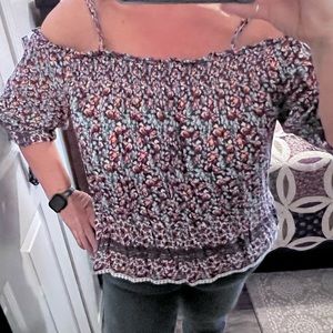 American Rag red white & blue cold shoulder blouse